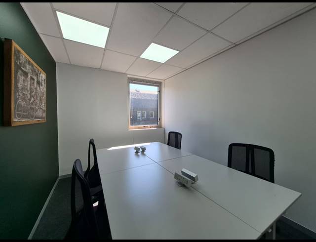 23M² OFFICE TO LET IN ROSEBANK